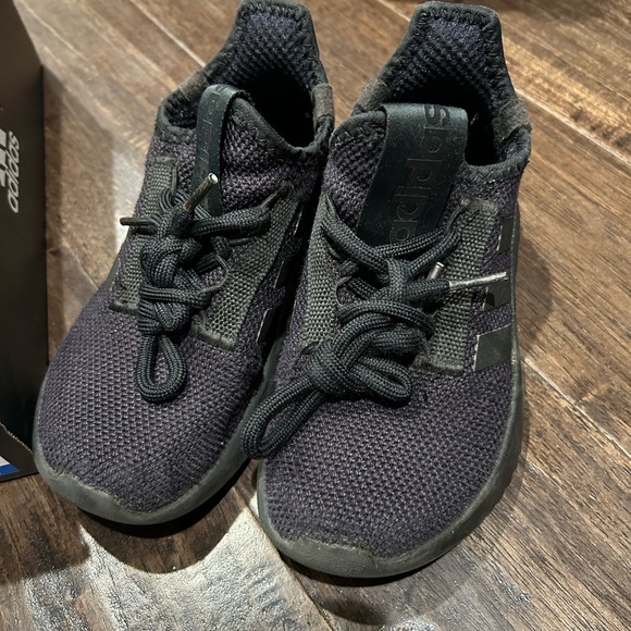 Adidas Boost - Picture 2 of 4